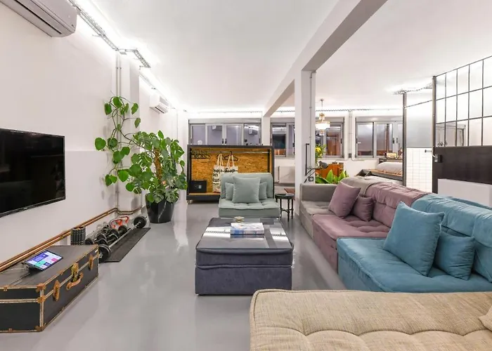 Monastiraki #Wallsfree Citycenter- Unspoiled Athens Apartments